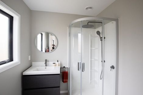 Photo of property in 124b Waiwhetu Road, Waterloo, Lower Hutt, 5011