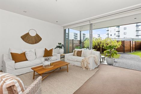 Photo of property in 102d/14 West Quay, Ahuriri, Napier, 4110