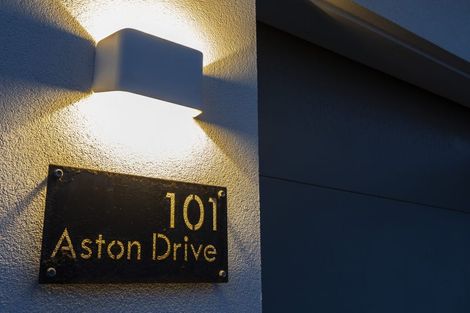 Photo of property in 101 Aston Drive, Waimairi Beach, Christchurch, 8083