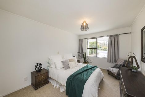 Photo of property in 411 Aokautere Drive, Aokautere, Palmerston North, 4471