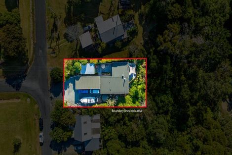 Photo of property in 9 Ferndale Avenue, Leigh, 0985