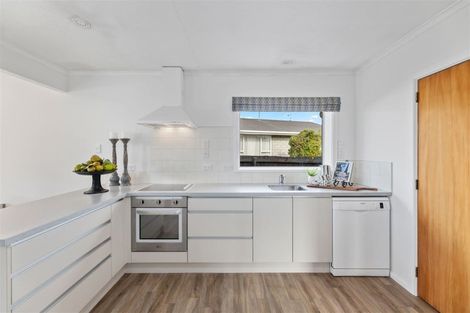 Photo of property in 92 Mooray Avenue, Bishopdale, Christchurch, 8053