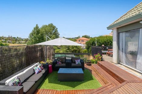 Photo of property in 1/3 Pelican Lane, Unsworth Heights, Auckland, 0632