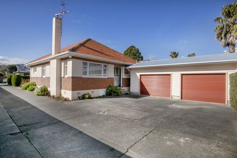 Photo of property in 21 Military Road, Boulcott, Lower Hutt, 5010