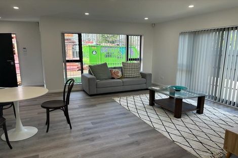 Photo of property in 35b Edmund Hillary Avenue, Papakura, 2110