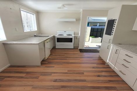 Photo of property in 5a Roband Crescent, Brown Owl, Upper Hutt, 5018