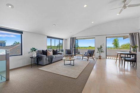 Photo of property in 1008a Papamoa Beach Road, Papamoa Beach, Papamoa, 3118
