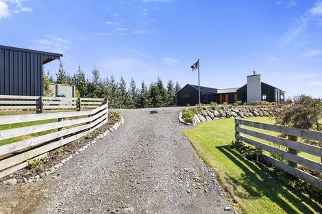 Photo of property in 1640 Mangorei Road, Mangorei, New Plymouth, 4371