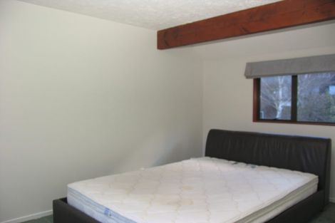 Photo of property in 17 Watts Road, Fernhill, Queenstown, 9300