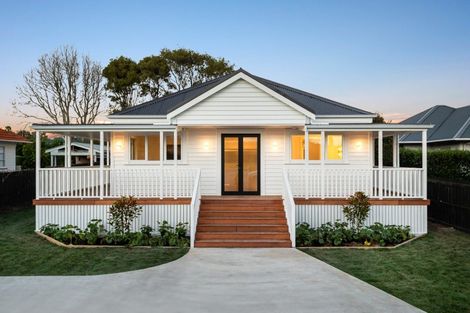 Photo of property in 15 Edward Street, Riverhead, 0820