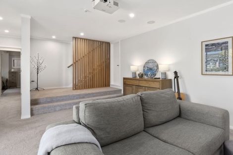 Photo of property in 8 Robin Lane, Browns Bay, Auckland, 0630