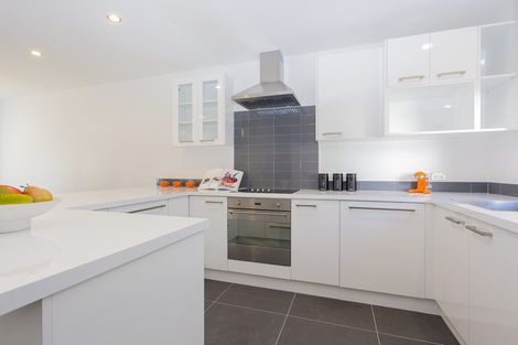 Photo of property in Cornwall Gardens, 2/27 Cornwall Street, St Albans, Christchurch, 8014