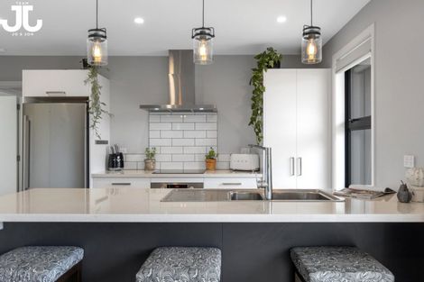 Photo of property in 29 Tangaroa Place, Poike, Tauranga, 3112