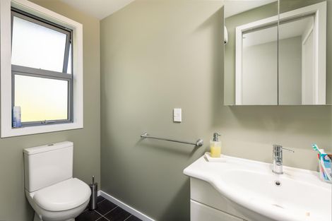 Photo of property in 84 Timaru Road, Waimate, 7924