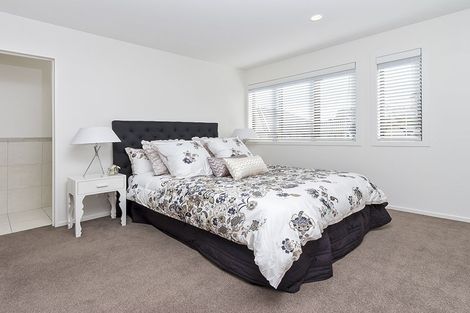 Photo of property in 32a Bleakhouse Road, Howick, Auckland, 2014
