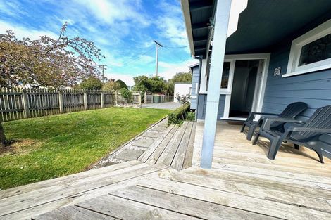 Photo of property in 14 Moana Street, Kaka Point, 9271