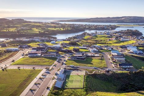 Photo of property in 8 Rereahu Street, Raglan, 3225