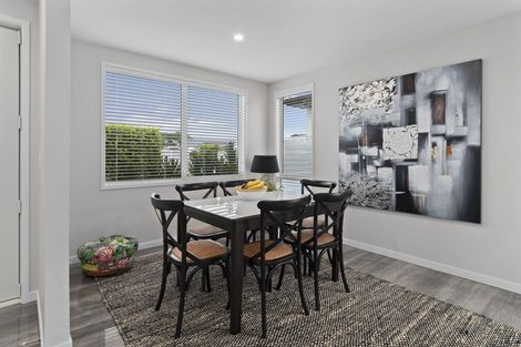 Photo of property in 40 Saint Pauls Drive, Brookfield, Tauranga, 3110