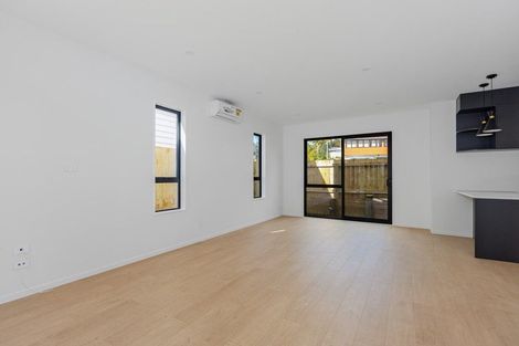 Photo of property in 142 Moore Street, Hillcrest, Auckland, 0627