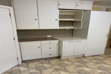 Photo of property in 18 Whakawhiti Street, Marfell, New Plymouth, 4310