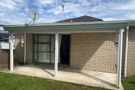 Photo of property in 7a La Perouse Street, Botany Downs, Auckland, 2010