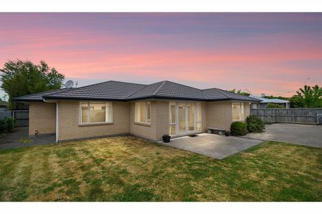 Photo of property in 402a Yaldhurst Road, Russley, Christchurch, 8042