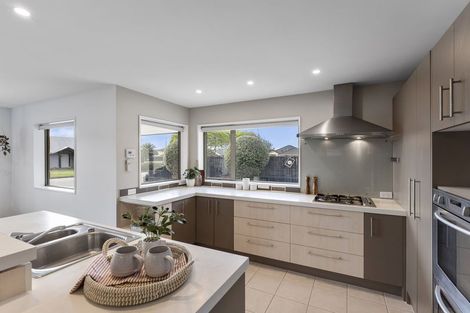 Photo of property in 3 Evergreen Place, Parklands, Christchurch, 8083