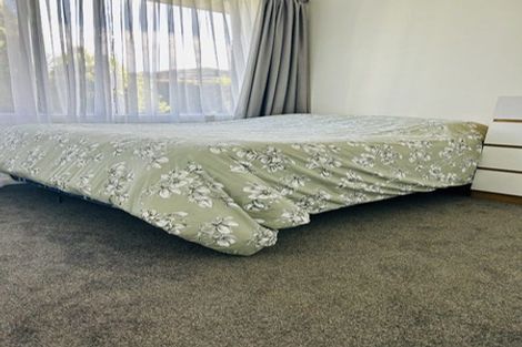 Photo of property in 17b Highlight Parade, Te Atatu South, Auckland, 0610