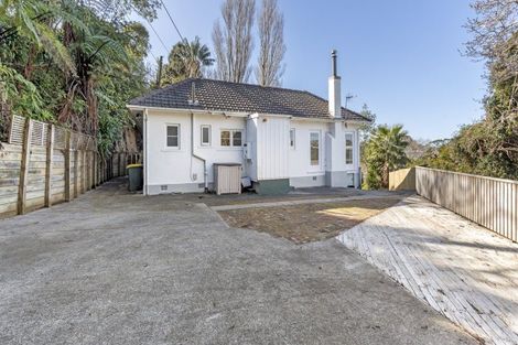 Photo of property in 20 Frankley Road, Westown, New Plymouth, 4310