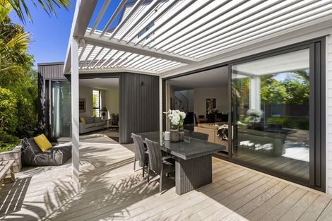 Photo of property in 1a Maleme Avenue, Belmont, Auckland, 0622