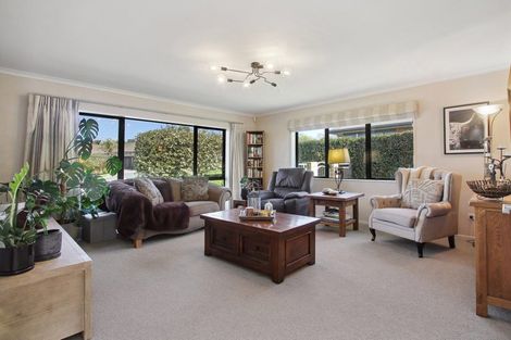 Photo of property in 47 Thomas Moore Place, Pukekohe, 2120