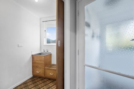 Photo of property in 2 Hector Place, Sunnybrook, Rotorua, 3015