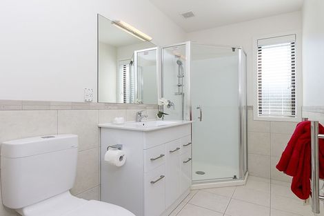 Photo of property in 32a Bleakhouse Road, Howick, Auckland, 2014