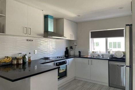 Photo of property in 9 Sohum Place, Manukau, Auckland, 2104