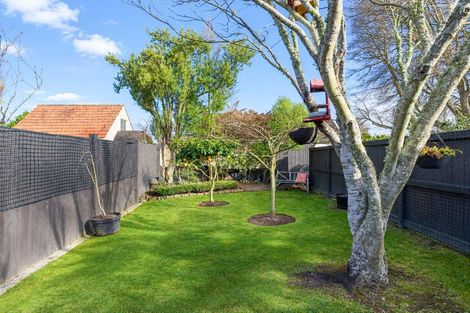 Photo of property in 67 Bowen Street, Cambridge, 3434