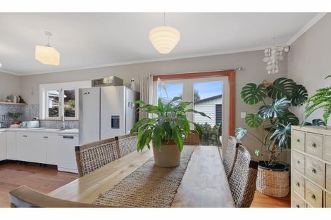 Photo of property in 105 Osborne Street, Waltham, Christchurch, 8011