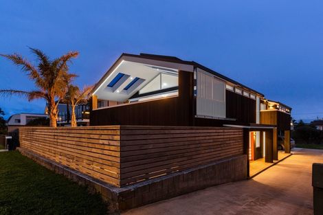 Photo of property in 112 Karewa Parade, Papamoa Beach, Papamoa, 3118