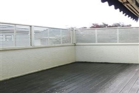 Photo of property in 2/5 Quebec Road, Milford, Auckland, 0620