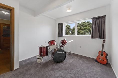 Photo of property in 169 Conclusion Street, Ascot Park, Porirua, 5024