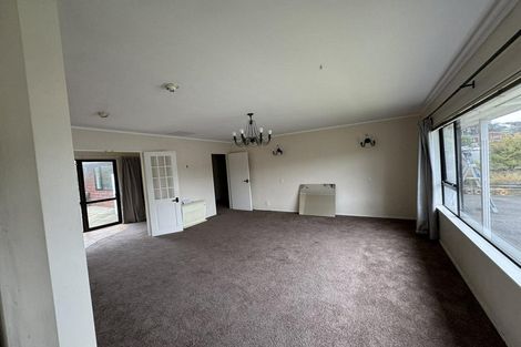 Photo of property in 7 Ronald Woolf Place, Churton Park, Wellington, 6037