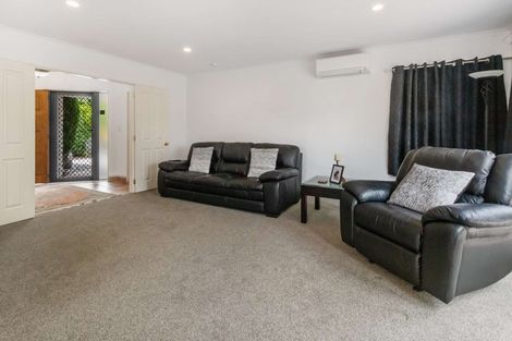 Photo of property in 50 Diomede Glade, Flagstaff, Hamilton, 3210