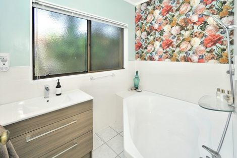 Photo of property in 20 Norrie Street, Te Puke, 3119