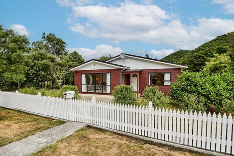 Photo of property in 8 Plateau Road, Te Marua, Upper Hutt, 5018