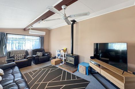 Photo of property in 4 Maple Place, Aramoho, Whanganui, 4500