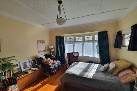 Photo of property in 9 Akatea Street, Berhampore, Wellington, 6023