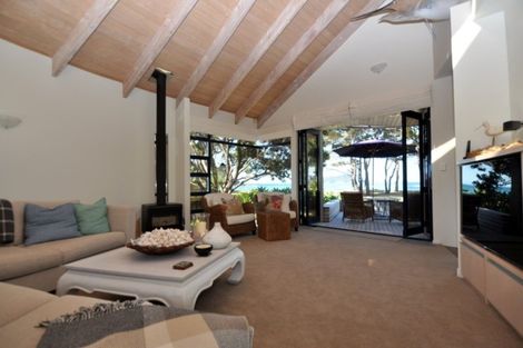 Photo of property in 8 Courtney Close, Pauanui, Hikuai, 3579