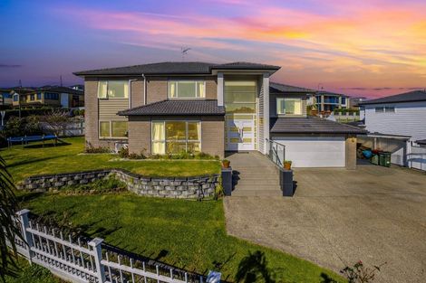 Photo of property in 11 Henriette Place, The Gardens, Auckland, 2105