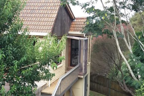 Photo of property in 2/36 Greendale Spur, Glenfield, Auckland, 0629