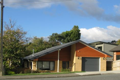 Photo of property in 9 Gloucester Street, Silverstream, Upper Hutt, 5019