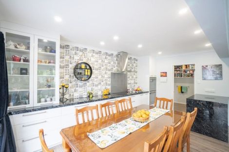 Photo of property in 9 Linmor Place, Terrace End, Palmerston North, 4410